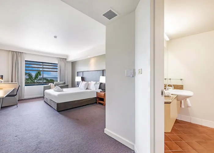 \'Vistas Al Mar\' Dual Harbourfront Seaview Apartments