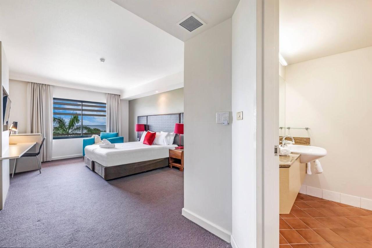 'vistas Al Mar' Dual Harbourfront Seaview Darwin