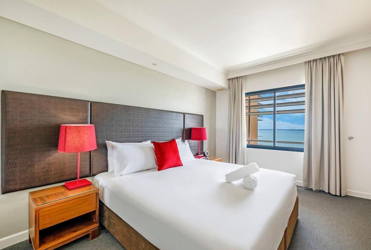 'vistas Al Mar' Dual Harbourfront Seaview Apartment Darwin