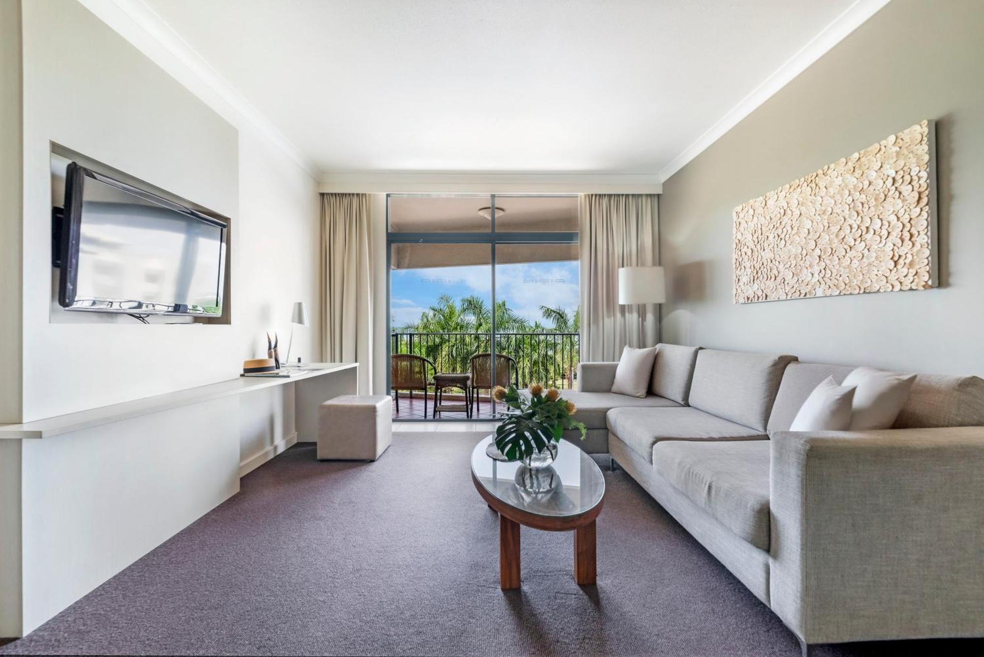 'vistas Al Mar' Dual Harbourfront Seaview Apartment Darwin